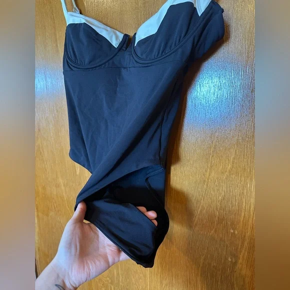 Monday Swimwear Clovelly One Piece Swimsuit Black and White - Picture 3 of 7